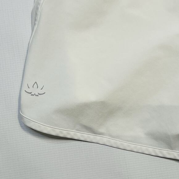 beyond Yoga Womens stretch woven in stride lined shorts True White Medium - Picture 8 of 16